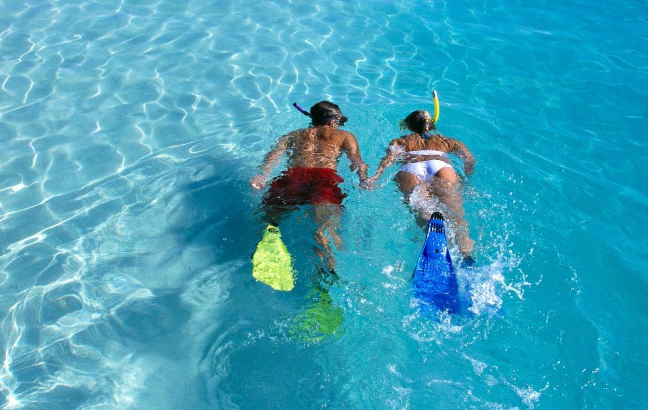 Hotel Windsong On The Reef Grace Bay Exterior foto